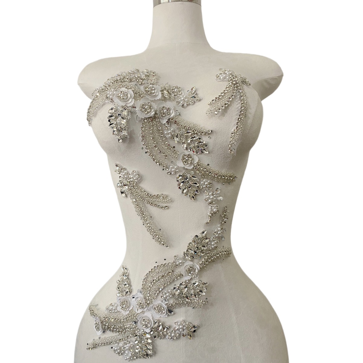 Sew On Rhinestone - DIY 手縫いアップリケ縫い付けブライダルガウントリムアクセサリーイブニングドレスラインストーンスパンコール装飾パッチ 4 個セット