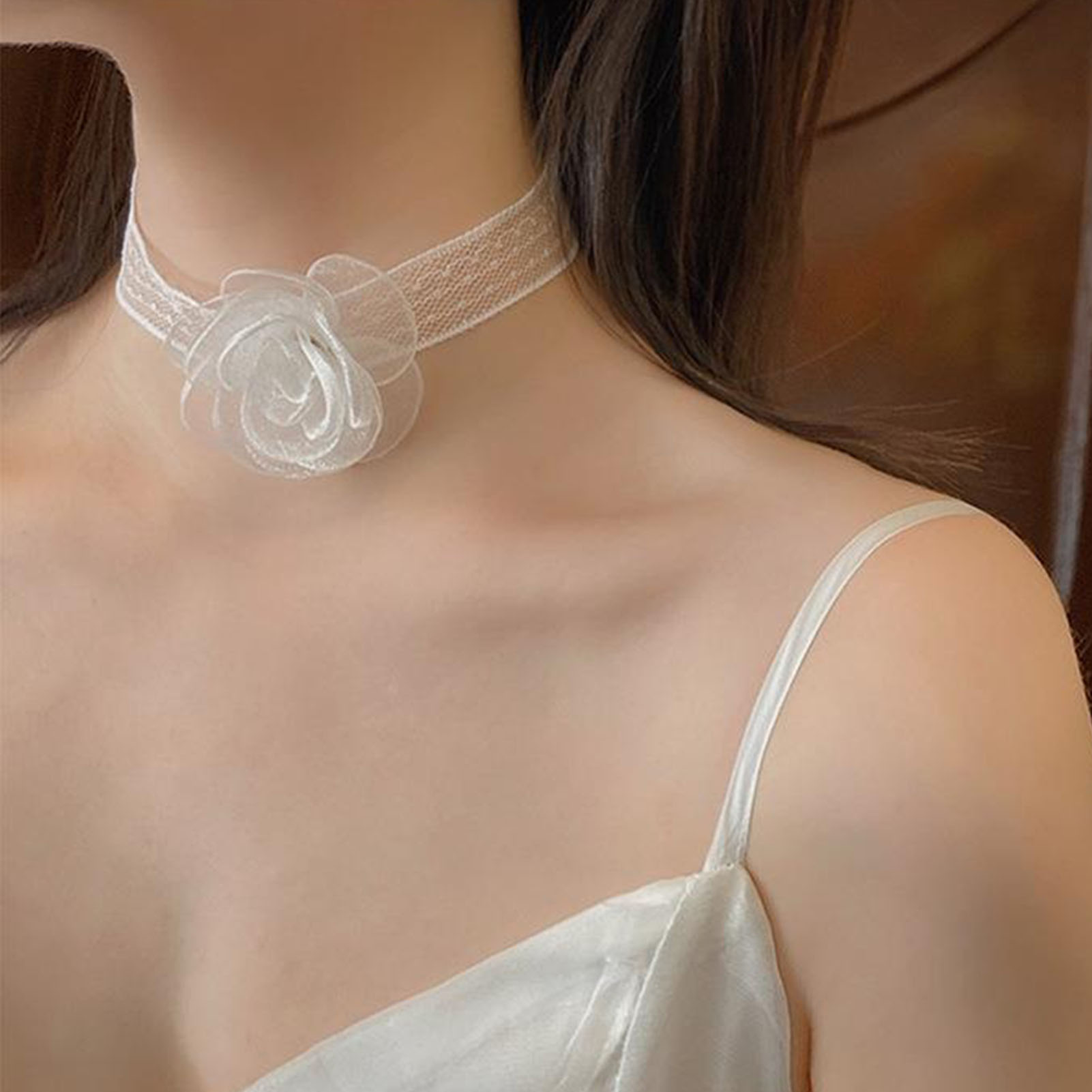 レースリボンタイヘッドバンド、ローズ装飾付き、調節可能なレー - Lace Ribbon Trim のレビューと価格