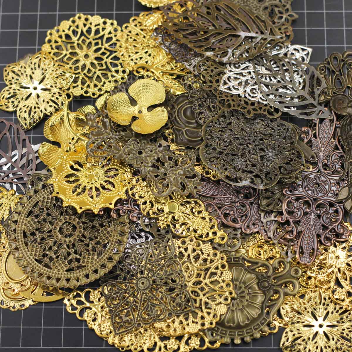 装飾コネクタランダム混合三角形花柄フィリグリーラップ合金クラ - Embellish Craft のレビューと価格