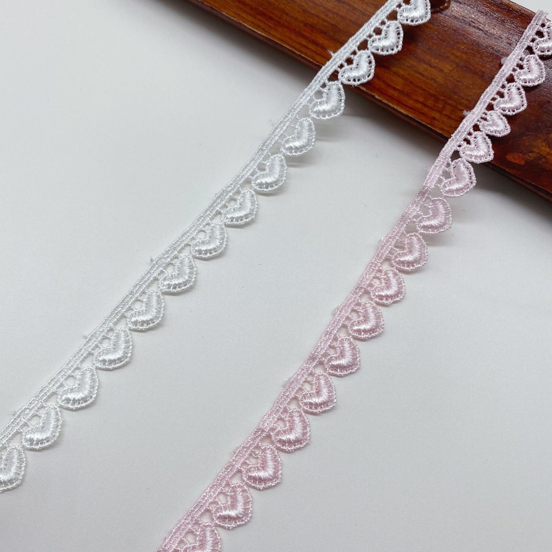 4 ヤード刺繍多色一方的な愛のレース生地トリムリボン DIY - Lace Ribbon Trim のレビューと価格