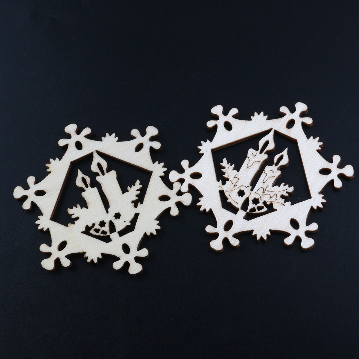 10 個のスノーフレークペンダントクリスマス木製装飾品滑らか - Christmas Craft Embellishment のレビューと価格