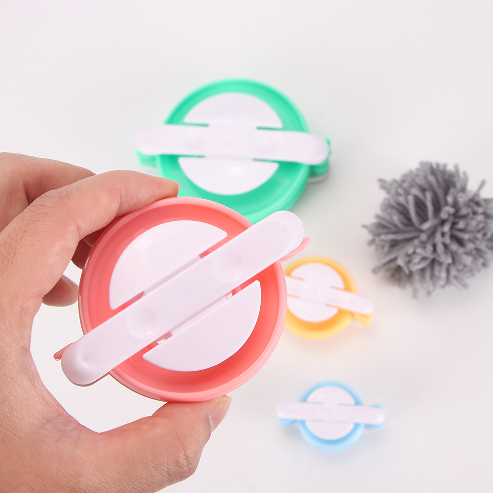 DIYニットポンポンメーカー、ぬいぐるみボール編みツール、ふ - Pom Pom Maker Tool のレビューと価格